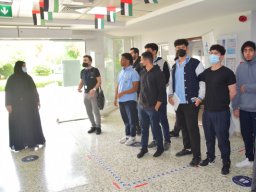 GR-12-Boys giving donation at Sharjah City for HumanitarianServices